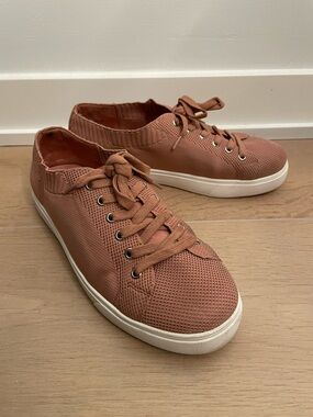 IN EVERY STORY Knit Lace-Up Sneakers in Dusty Rose, 7W